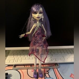 Spectra Vondergeist Dot Dead Gorgeous G1 Monster High